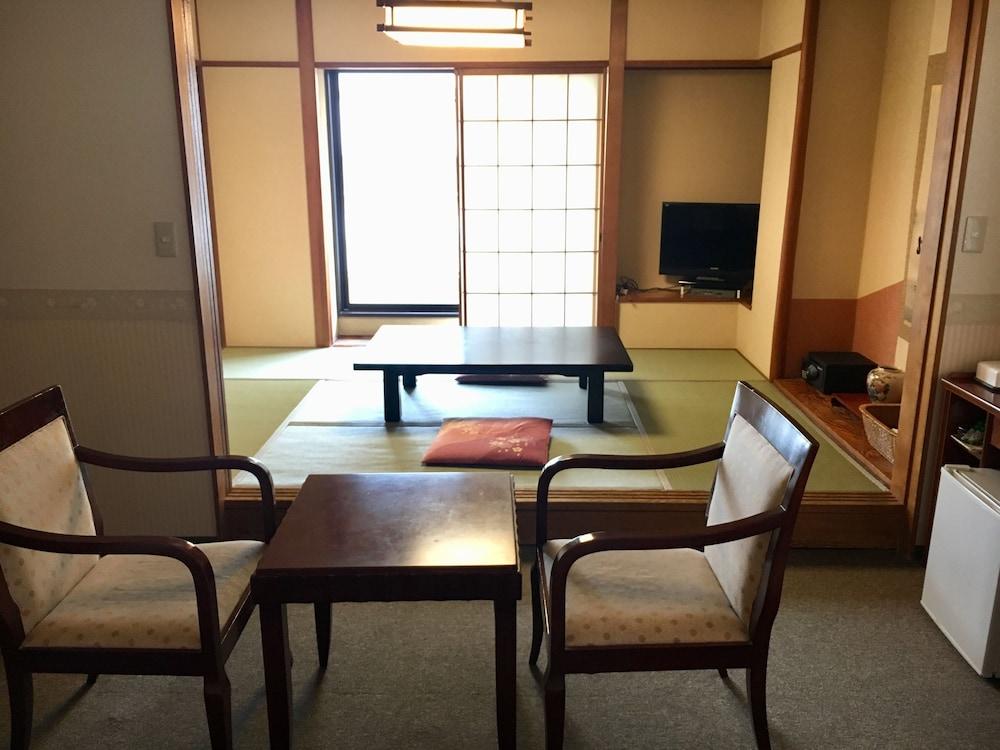 Ueno Terminal Hotel Tokyo Exterior photo