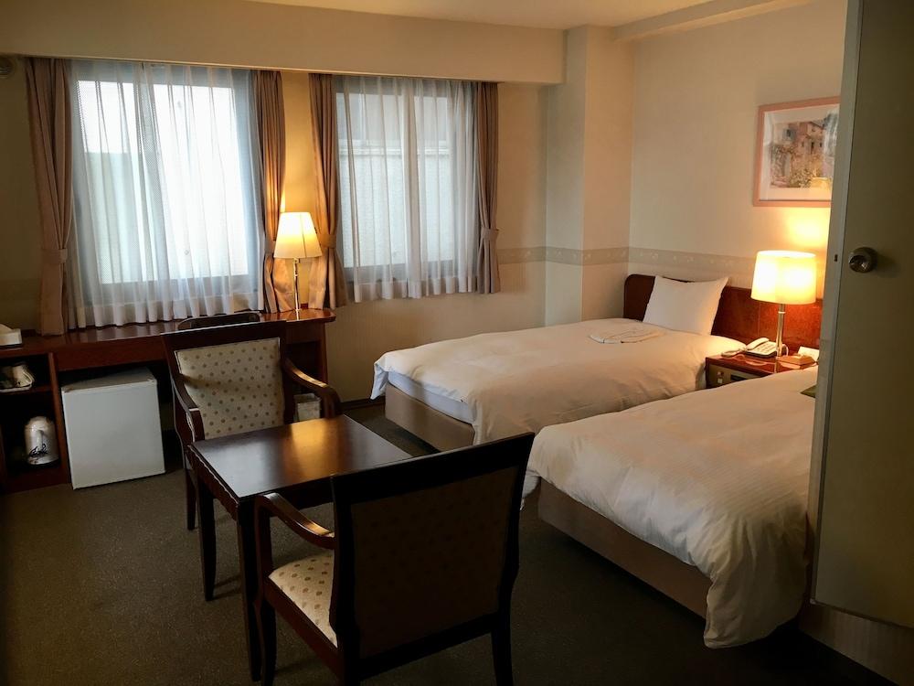 Ueno Terminal Hotel Tokyo Exterior photo