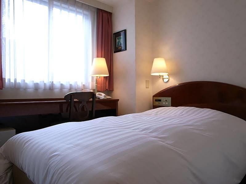 Ueno Terminal Hotel Tokyo Exterior photo